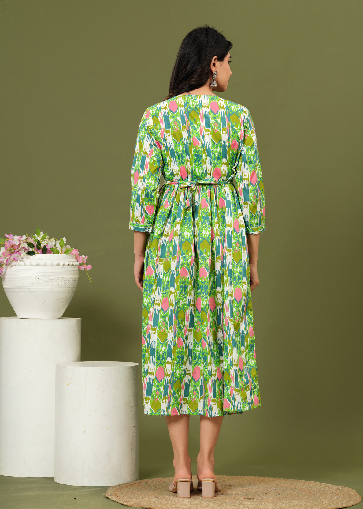 Emerald Bloom Maternity Dress 🌿